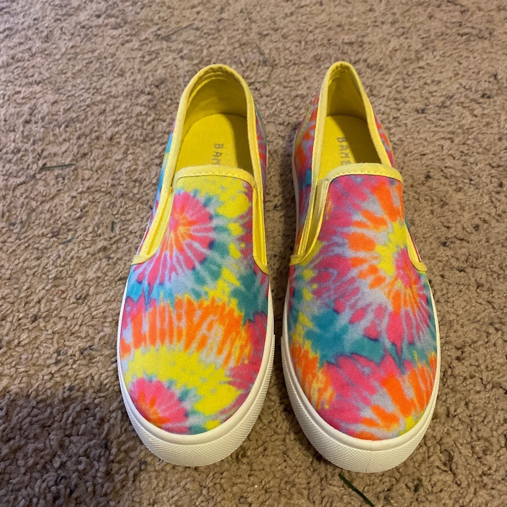 Slip on sneakers